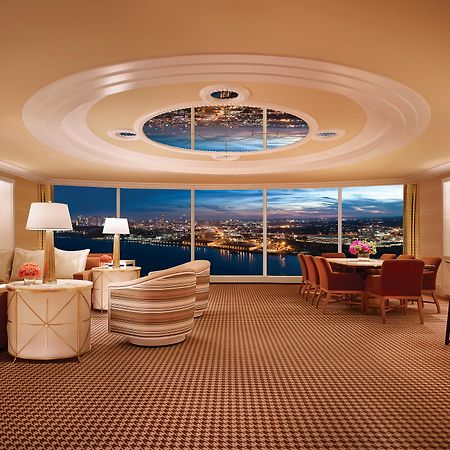 منتجع إنكور بوسطن هاربور Everett المظهر الخارجي الصورة The interior of a suite at Wynn